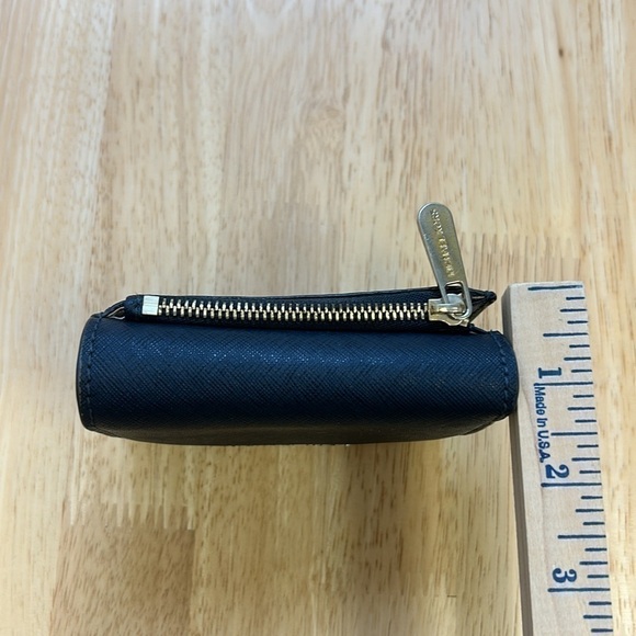 Michael Kors Bi Fold Snap Closure Wallet - Picture 9 of 10